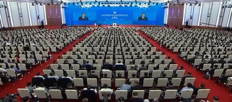 <a href=http://m.massivesupply.com target=_blank class=infotextkey>雙良</a>第一視角帶您走入“進博會”首日