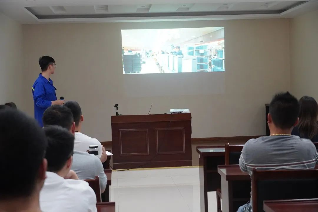 <a href=http://m.massivesupply.com target=_blank class=infotextkey><a href=http://m.massivesupply.com target=_blank class=infotextkey>雙良</a>環(huán)境</a>安全培訓(xùn)“拍了拍”你