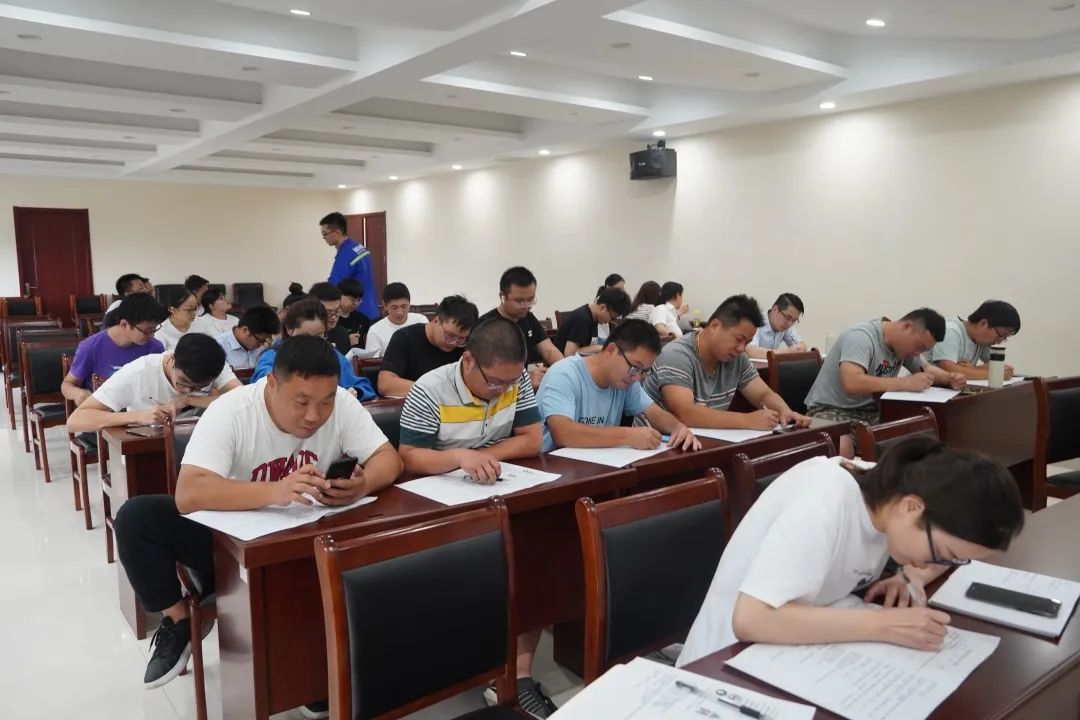 <a href=http://m.massivesupply.com target=_blank class=infotextkey><a href=http://m.massivesupply.com target=_blank class=infotextkey>雙良</a>環(huán)境</a>安全培訓(xùn)“拍了拍”你